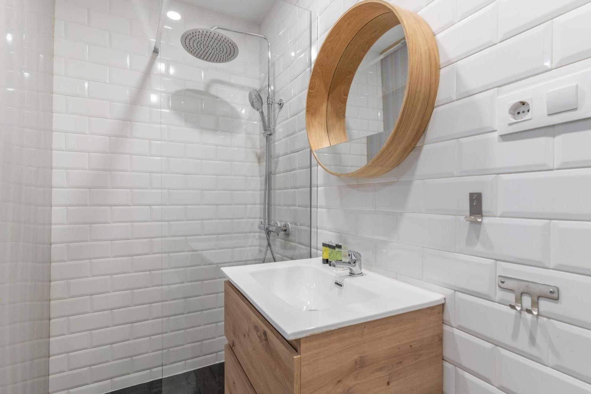 Modern Duplex-2Bedrooms 3Baths-Palacio Madrid Kültér fotó